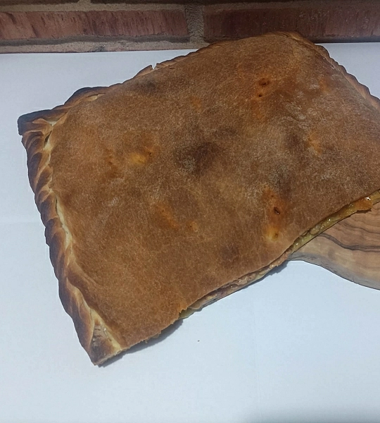 Empanada Gallega de Bacalao con Pasas